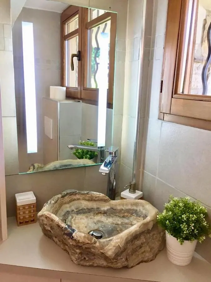 Villa D Exception Avec Terrasse, Jacuzzi, Vue Mer, Parking, En Plein Coeur Du Village De Eze Apartment
