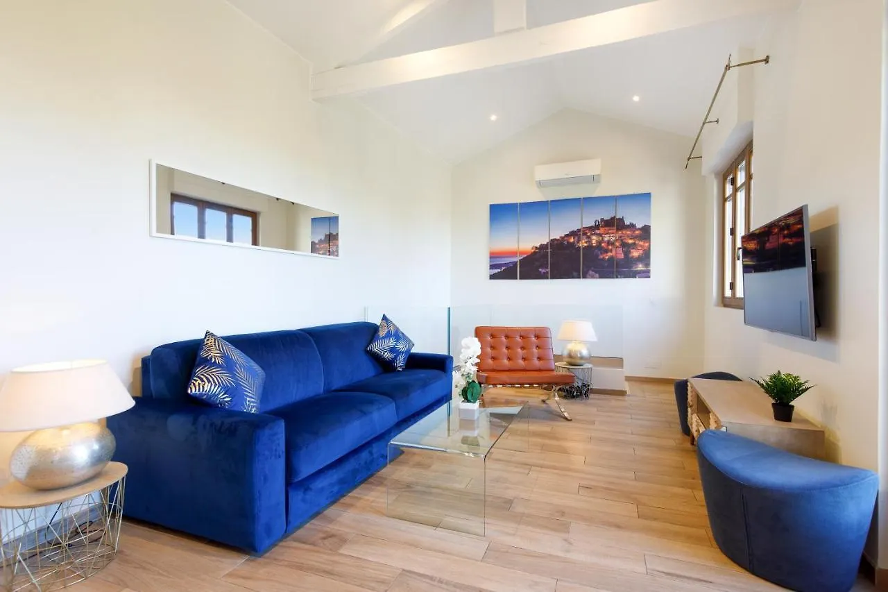 Villa D Exception Avec Terrasse, Jacuzzi, Vue Mer, Parking, En Plein Coeur Du Village De Eze