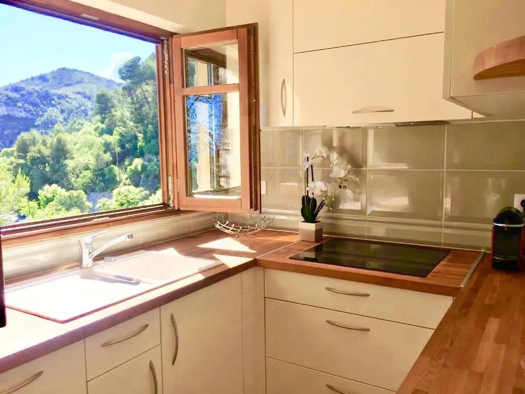 Villa D Exception Avec Terrasse, Jacuzzi, Vue Mer, Parking, En Plein Coeur Du Village De Èze Διαμέρισμα